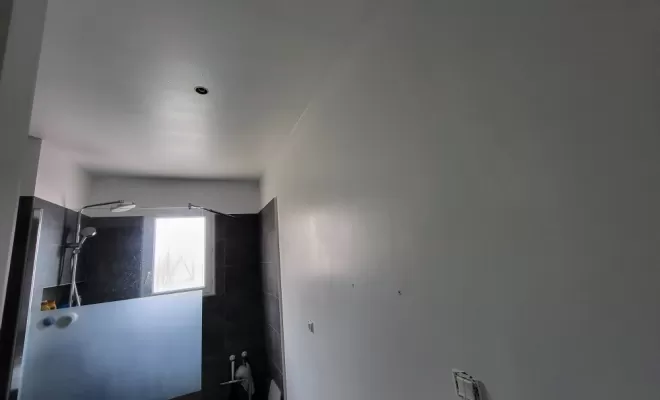 Rénovation peinture salle de bain à Pins-Justaret