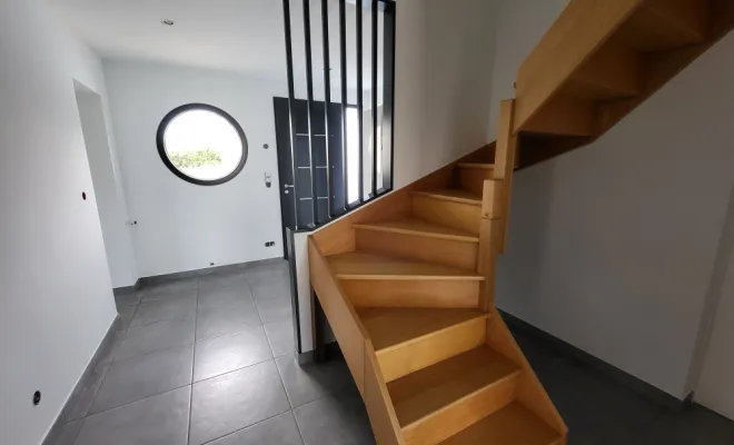 Rénovation peinture entrée + escalier à Portet sur Garonne