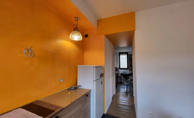 Mise en peinture d'une cuisine murs et plafond à Portet sur Garonne