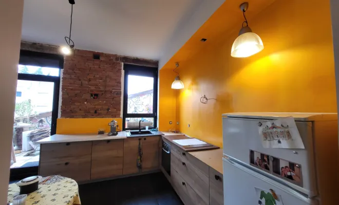 Mise en peinture d'une cuisine murs et plafond à Portet sur Garonne