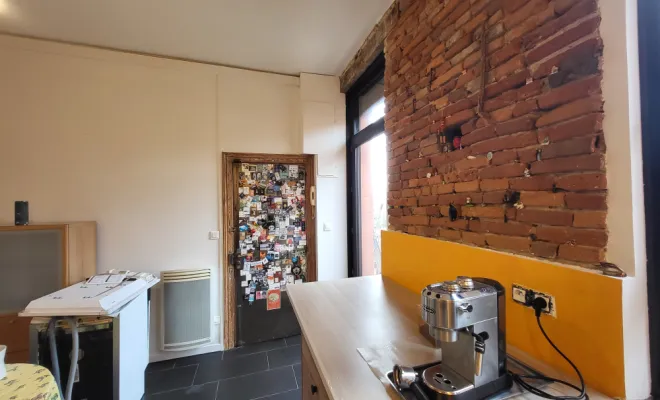 Mise en peinture d'une cuisine murs et plafond à Portet sur Garonne