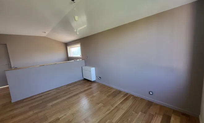 Rénovation d'un parquet en chêne massif : étapes et conseils, Labarthe-sur-Lèze, Chik Peinture & Inside