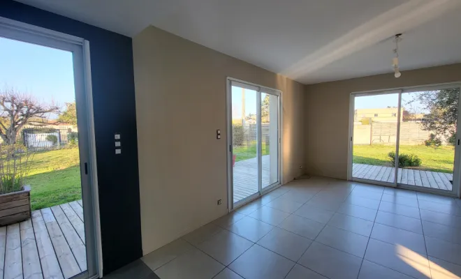 Mise en peinture d'une maison murs et plafonds + vitrification parquet + escalier