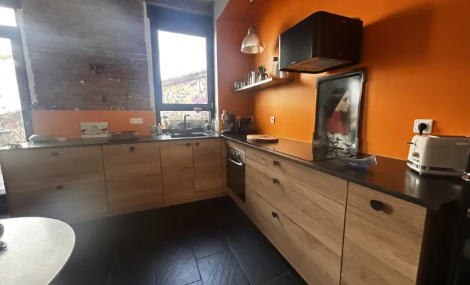 Mise en peinture d'une cuisine murs et plafond à Portet sur Garonne